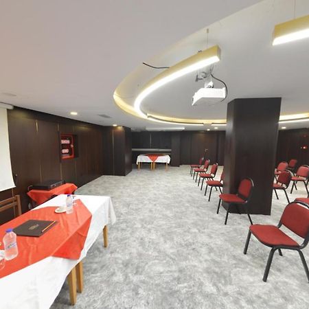 Ring Downtown Hotel Antalia Esterno foto